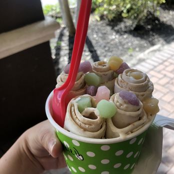 Cool Spot - Sweet cream base, nilla wafers roll in, mochi topping - Ice Cream & Frozen Yogurt Near Me - Boynton Beach, Florida Cool Spot - Sweet cream base, nilla wafers roll in, mochi topping - Ice Cream & Frozen Yogurt Near Me - Boynton Beach, Florida