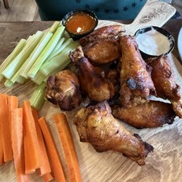 Wings platter