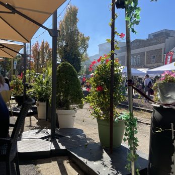 Cafe Angelique - Outdoors Sunday for lunch - Coffee & Tea Near Me - Tenafly, New Jersey