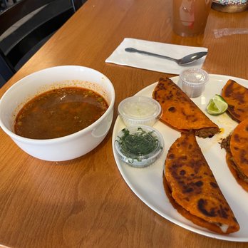 Rosa Gallo Family Restaurant - Tacos Birria - Mexican Near Me - Willimantic, Connecticut Rosa Gallo Family Restaurant - Tacos Birria - Mexican Near Me - Willimantic, Connecticut