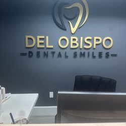 Del Obispo Dental Smiles