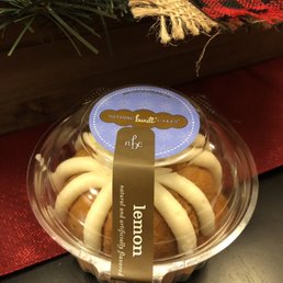Lemon Bundtlet Lemon Bundtlet