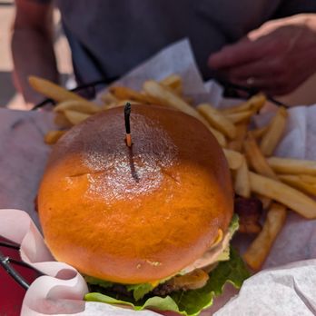 Airport In The Sky Restaurant - Loaded Burger - Breakfast & Brunch Near Me - Avalon, California