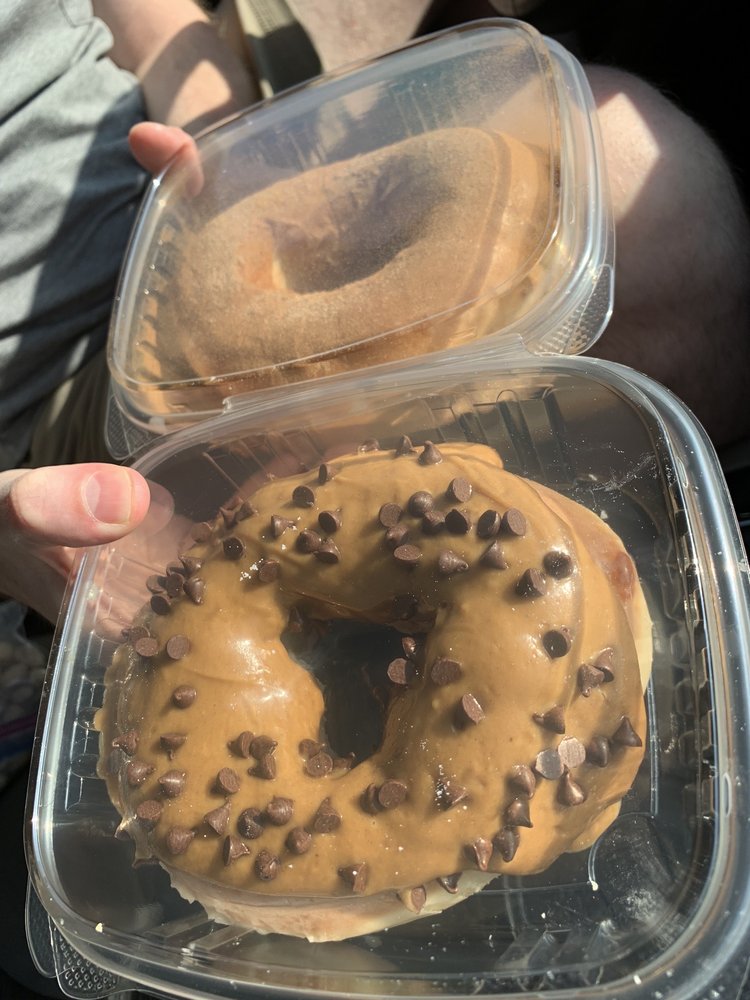The Donut Wagon Logo