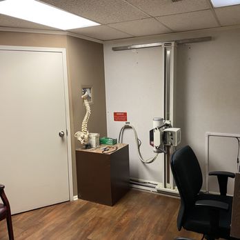 Longview Chiropractic Center - Chiropractors Near Me - Longview, Texas