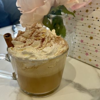 Brew and Bloom - Cinnamon bun latte - Themed Cafes Near Me - Edmonton, Alberta Brew and Bloom - Cinnamon bun latte - Themed Cafes Near Me - Edmonton, Alberta