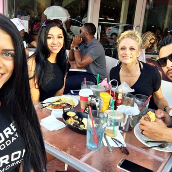 Big Pink - Post show fun! - Pizza Near Me - Miami Beach, Florida