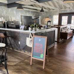 Caveat Coffee - Bar and seasonal drinks
