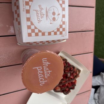 Whata Peach - Juice Bars & Smoothies Near Me - Studio City, California Whata Peach - Juice Bars & Smoothies Near Me - Studio City, California