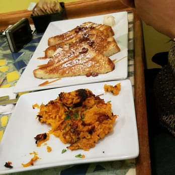 Batter & Berries - Caramel French Toast and Sweet Potato hash - Breakfast & Brunch Near Me - Chicago, Illinois Batter & Berries - Caramel French Toast and Sweet Potato hash - Breakfast & Brunch Near Me - Chicago, Illinois
