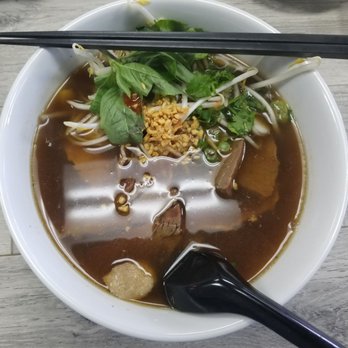 Ramen vs Pho - Vietnamese Near Me - Fresno, California Ramen vs Pho - Vietnamese Near Me - Fresno, California