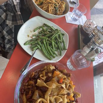 Happy Noodle House - Dim Sum Near Me - Vancouver, British Columbia