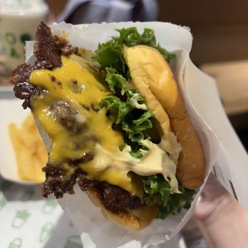 Shake Shack - Burger - Fast Food Near Me - Rochester, New York Shake Shack - Burger - Fast Food Near Me - Rochester, New York