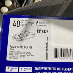 DSW Designer Shoe Warehouse - the box claiming shoe to be white