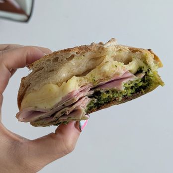 Panadería Rosetta - The look of cold sandwich, chunk of cheese - Bakeries Near Me - Ciudad de Mexico, DIF Panadería Rosetta - The look of cold sandwich, chunk of cheese - Bakeries Near Me - Ciudad de Mexico, DIF