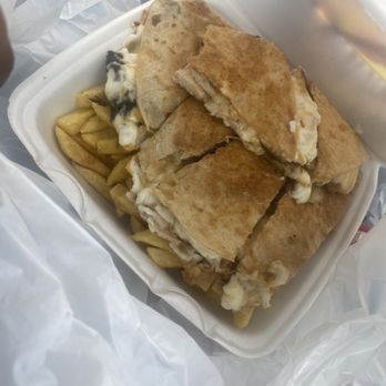 Abu Omar Halal - Arlington - Mixed chicken/beef quesadillas combo - Halal Near Me - Arlington, Texas
