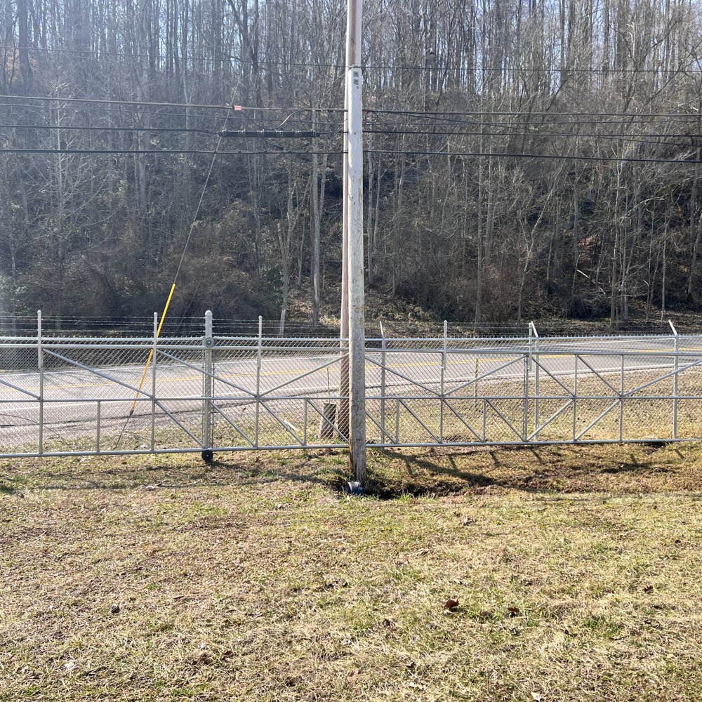 TOP 10 BEST Aluminum Fence Services near Elkview, WV - Updated 2026 - Yelp