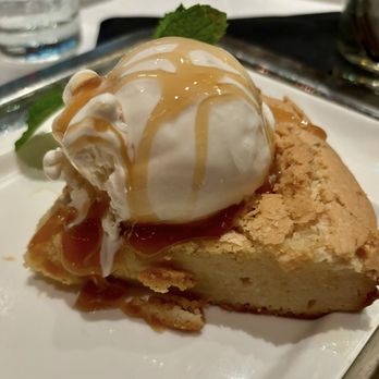 Charley's Steak House - Butter cake - Steakhouses Near Me - Kissimmee, Florida