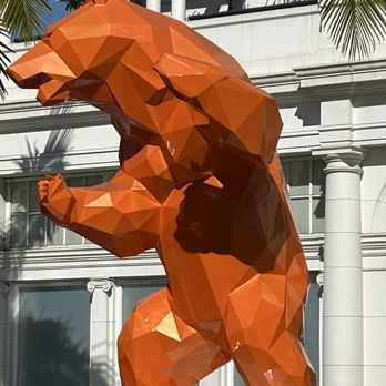 Rodeo Drive - Bear statue - Local Flavor Near Me Rodeo Drive - Bear statue - Local Flavor Near Me