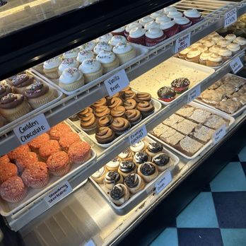 Little Cupcake Bakeshop - Cupcakes Near Me - Brooklyn, New York