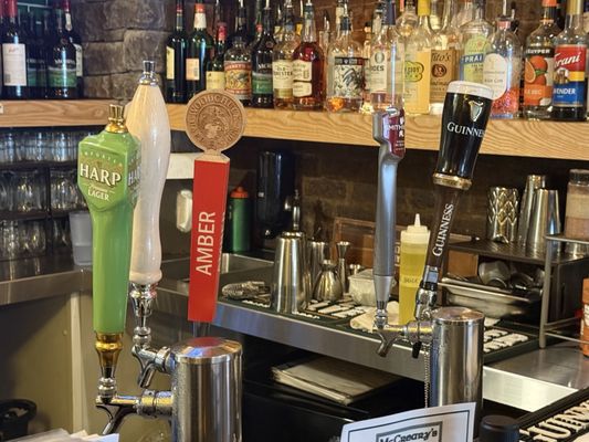 McCreary's Irish Pub & Eatery by null