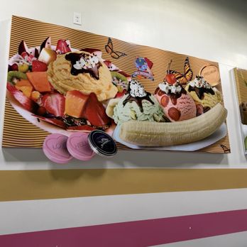 La Michoacana Premium - Interior photo - Ice Cream & Frozen Yogurt Near Me - Montebello, California