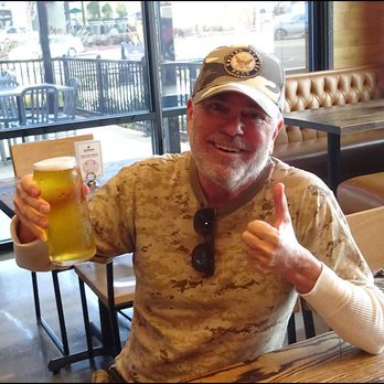 Buckhorn BBQ + Grill - I raise a toast, with a 20-oz pint of Buckhorn West Coast IPA to my friendly hostess Jenna, and the amazing Buckhorn BBQ and Grill. - Barbeque Near Me - Rocklin, California