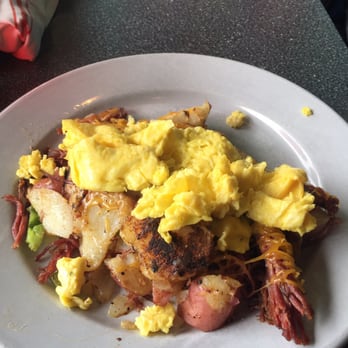 Toast - The best corned beef hash ever in life!!!!!! Real corned beef, red skinned potatoes. Mmmmmmmmmmm sooooooooo good!!!!!! I promise. - Breakfast & Brunch Near Me - Ferndale, Michigan Toast - The best corned beef hash ever in life!!!!!! Real corned beef, red skinned potatoes. Mmmmmmmmmmm sooooooooo good!!!!!! I promise. - Breakfast & Brunch Near Me - Ferndale, Michigan