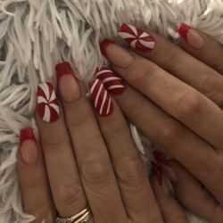 Luxury Nails & Spa