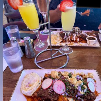 Madres Brunch - Madres chilaquiles and mimosa flight - Breakfast & Brunch Near Me - Placentia, California