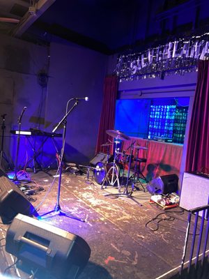 The Silverlake Lounge by null