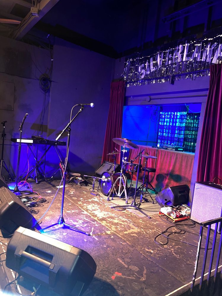 Silverlake Lounge