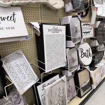 Hobby Lobby - Home Decor Near Me - Pasadena, Maryland