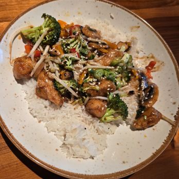 Lazy Dog Restaurant & Bar - Lunch sized Wok Fired Teriyaki Chicken bowl - New American Near Me - Boca Raton, Florida Lazy Dog Restaurant & Bar - Lunch sized Wok Fired Teriyaki Chicken bowl - New American Near Me - Boca Raton, Florida