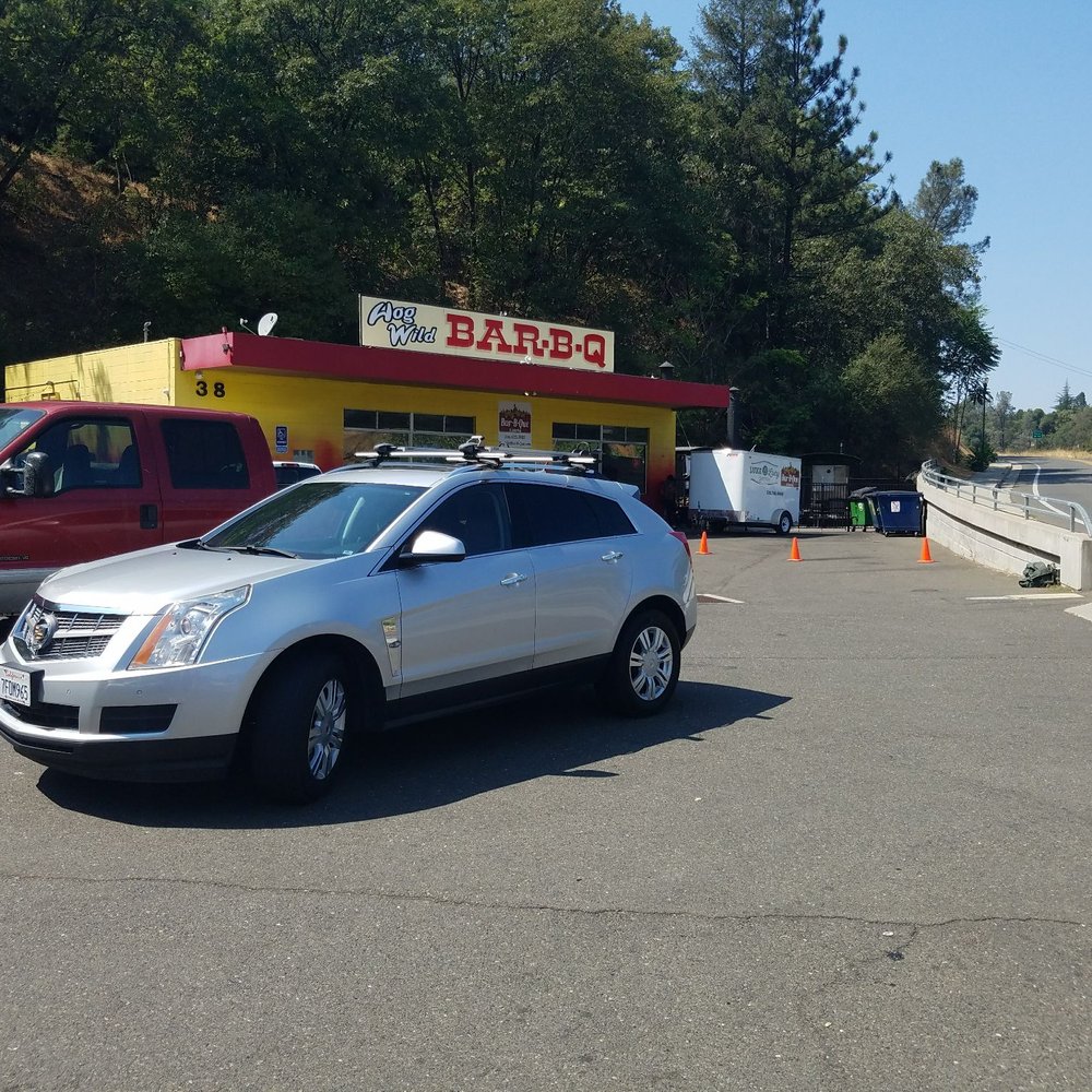 Hog Wild Bar-B-Que - Tons of cars parked in front. - Barbeque Near Me - Placerville, California Hog Wild Bar-B-Que - Tons of cars parked in front. - Barbeque Near Me - Placerville, California
