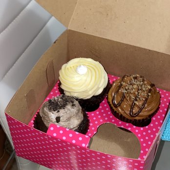 Smallcakes - Spring - Cupcakes Near Me - Spring, Texas