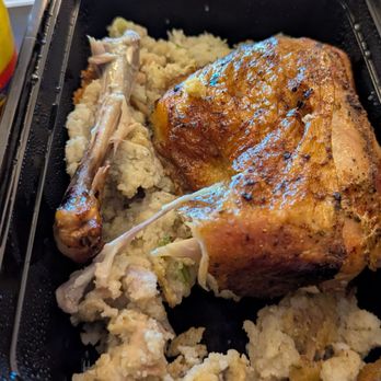 Soulful Street Bites - Chicken and dressing - Soul Food Near Me - Irving, Texas