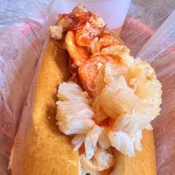 Lobstah On A Roll - Lobstah Roll with butter - Seafood Near Me - Boston, Massachusetts Lobstah On A Roll - Lobstah Roll with butter - Seafood Near Me - Boston, Massachusetts