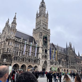Marienplatz - Main building - Public Plazas Near Me - Munich, BY