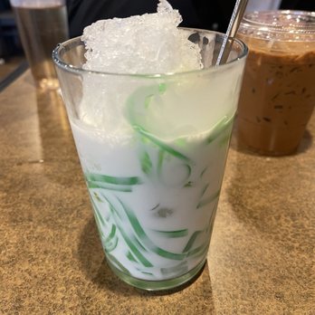 Ao Sen - Che Thai - Thai fruit dessert - Vietnamese Near Me - Albany, California