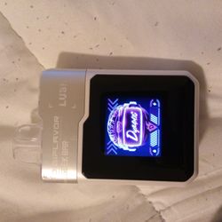 Liberty Vapor Smoke - The display gives you a poor idea of battery level and juice level, where as the real geekbar gives a clear 00-100 readout