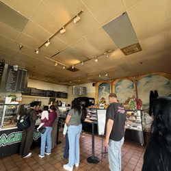 Bagel Cafe & Bakery - Waiting area