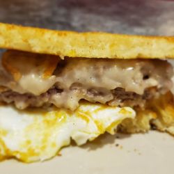 84th Classic Cafe - The toast sandwich