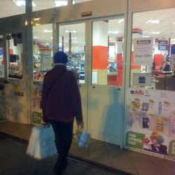 Maxi Sconto - L'ingresso