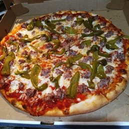 Sweet sausage and green pepper Large pie. Excellent!