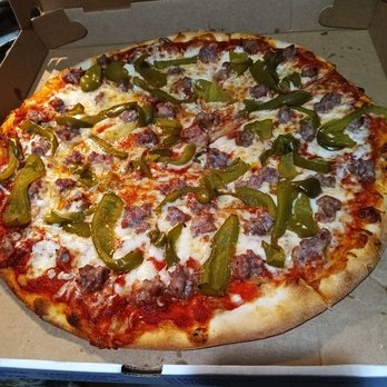 Paradise Restaurant - Sweet sausage and green pepper Large pie. Excellent! - Pizza Near Me - Verplanck, New York