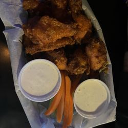 Broad Ripple Tavern - Wings