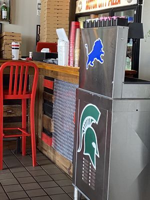 Motor City Pizza by null