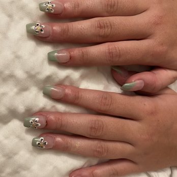 Bijou Nail Bar - Acrylics, too thick and swollen bleeding at cuticle - Nail Salons Near Me - Richmond, Virginia Bijou Nail Bar - Acrylics, too thick and swollen bleeding at cuticle - Nail Salons Near Me - Richmond, Virginia