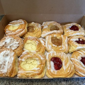 L & M Bakery - Danish: cheese, coffee crumb, cherry, and apple - Bakeries Near Me - Delran, New Jersey